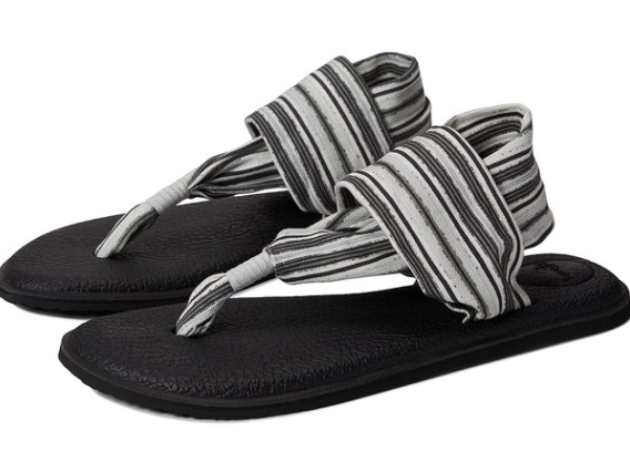 Sanuk est une marque qui propose des sandales et chaussures confortables pour un style d&eacute;contract&eacute; au quotidien